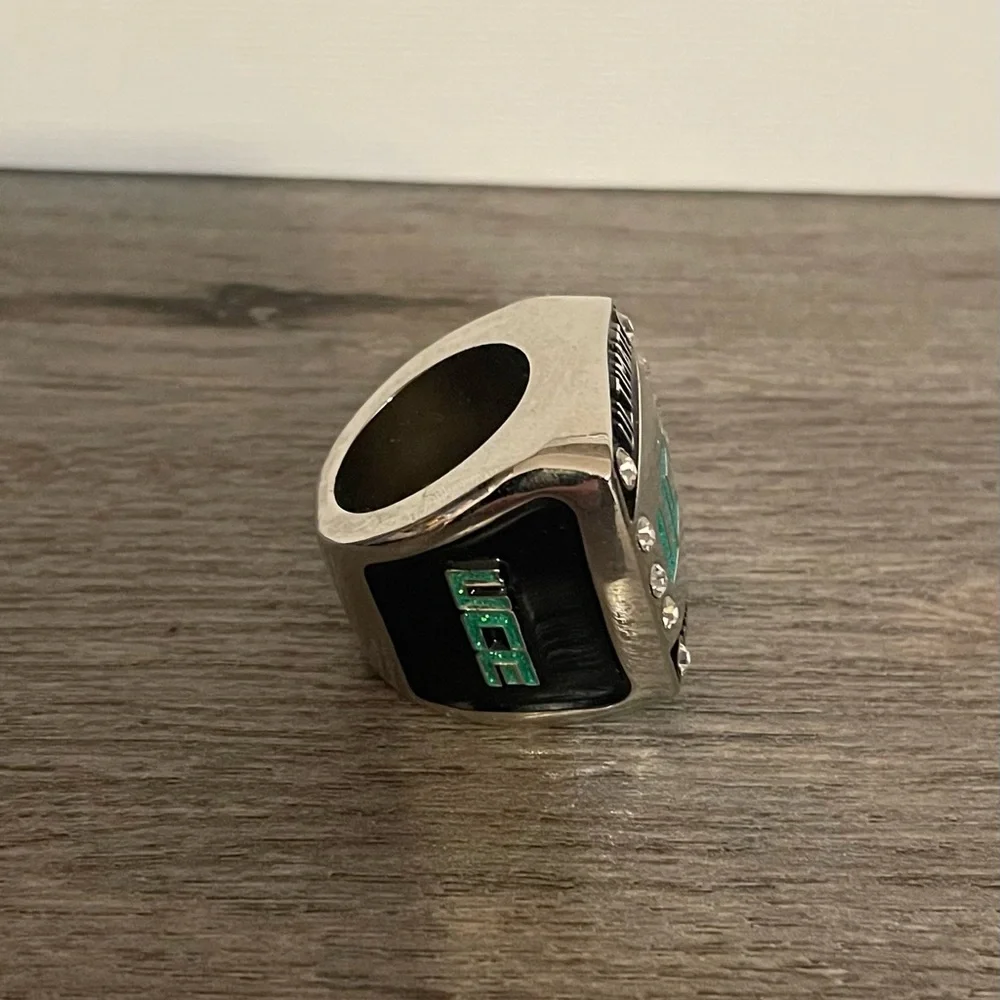 Ultimate Championship Experience UCE Champion Ring Size 6 Silver Tone